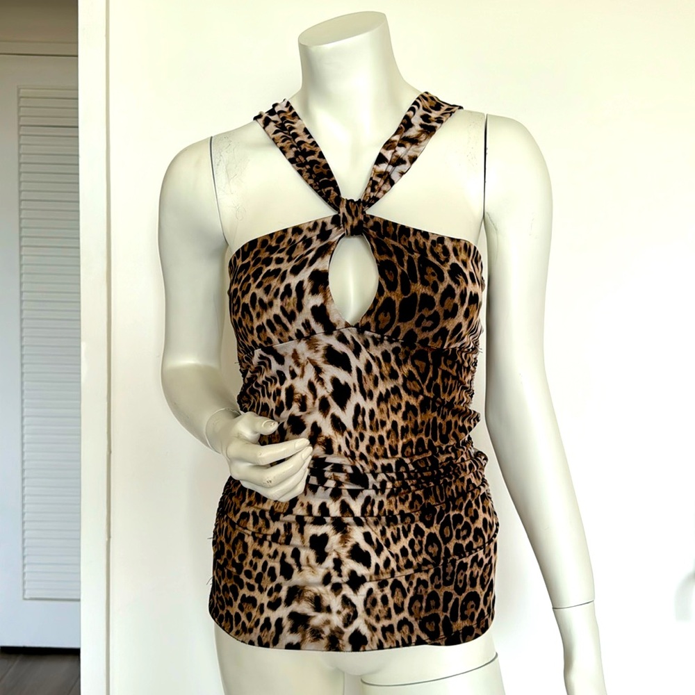 Italian stretch leopard top new with tag size S